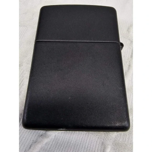 Vtg Rare Zippo Lighter Harley Davidson Willie G Skull Flames Matte Black 2002 - Picture 2 of 6